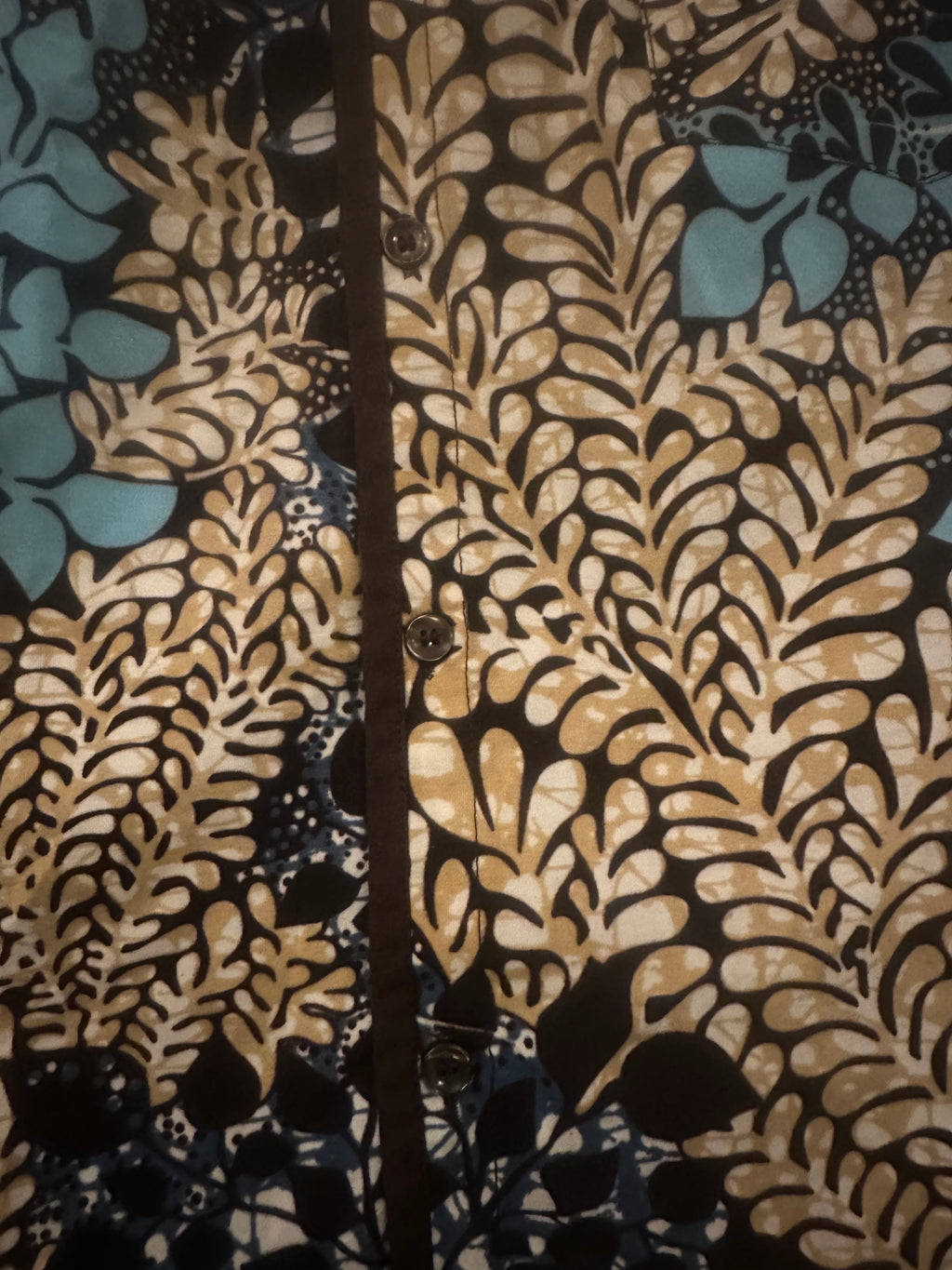 NOIR BLANC ROUGE ET OR