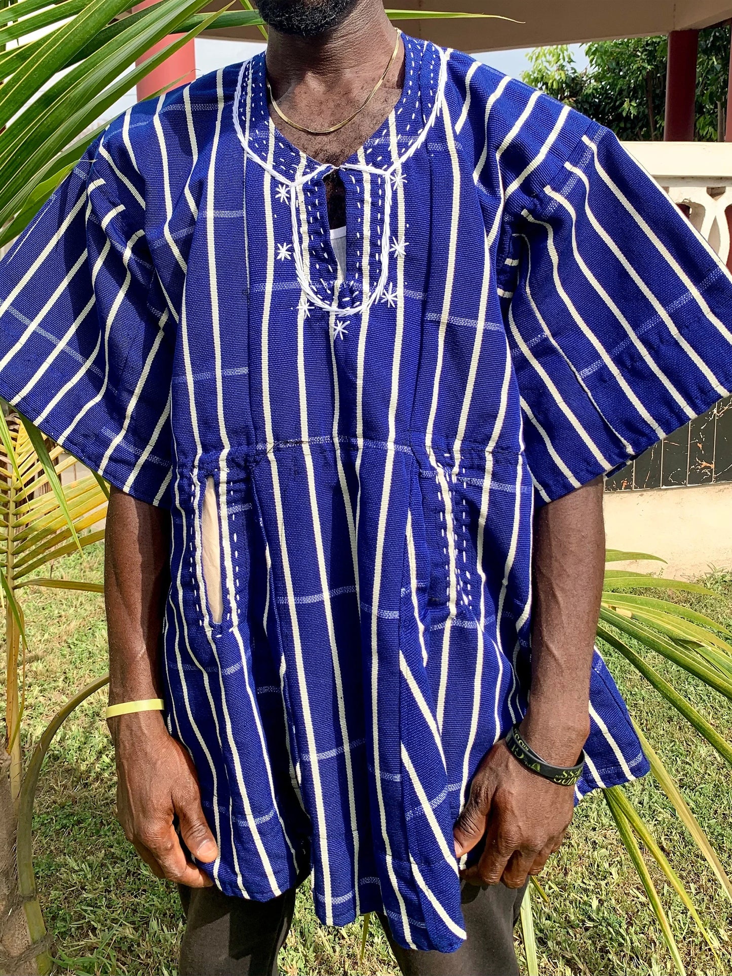 Handwoven Men's Short Sleeve Kente Batakari Fugu Smock with Hat | One Size (S-XL)- Blue & white stripes