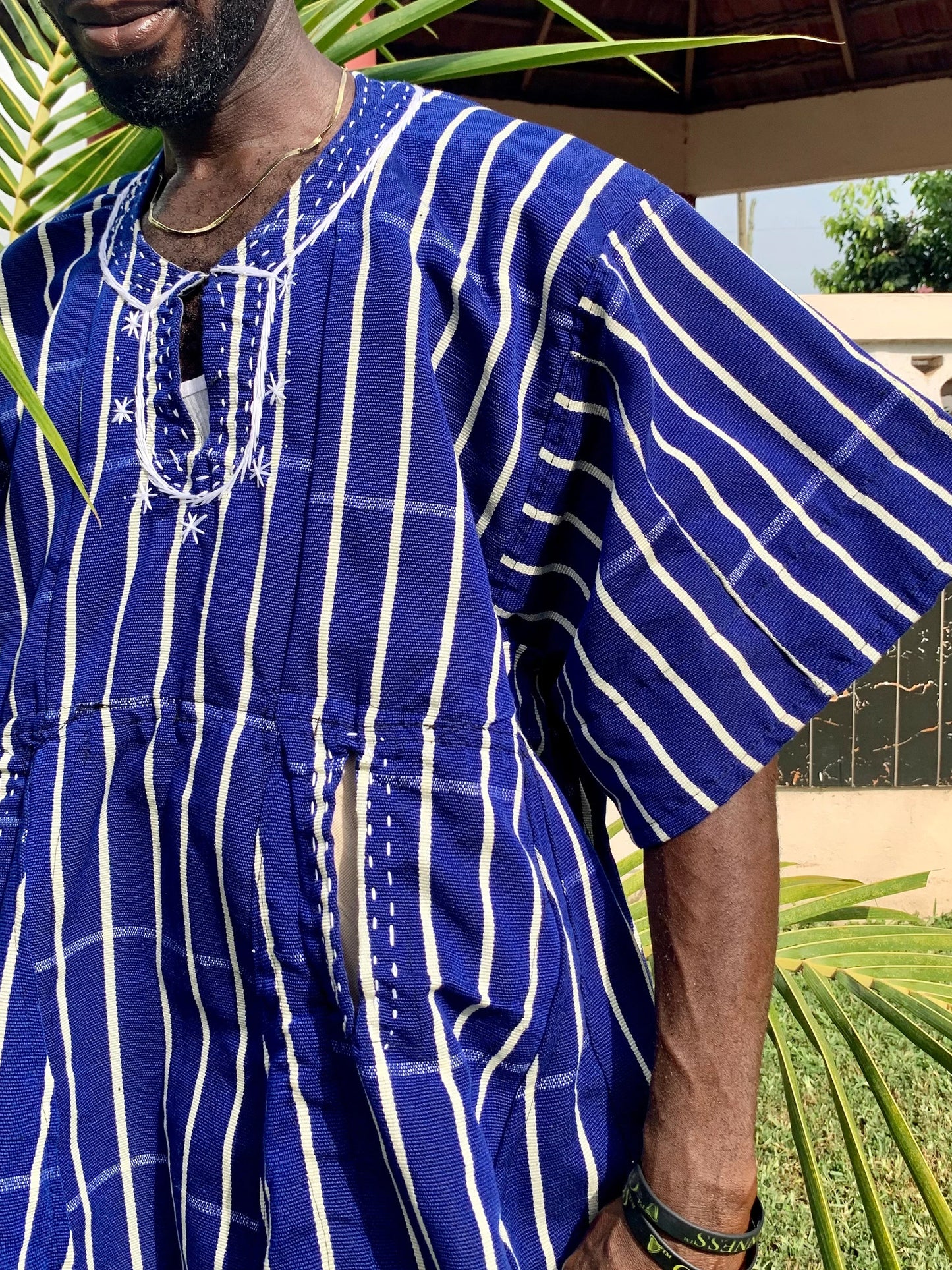 Handwoven Men's Short Sleeve Kente Batakari Fugu Smock with Hat | One Size (S-XL)- Blue & white stripes