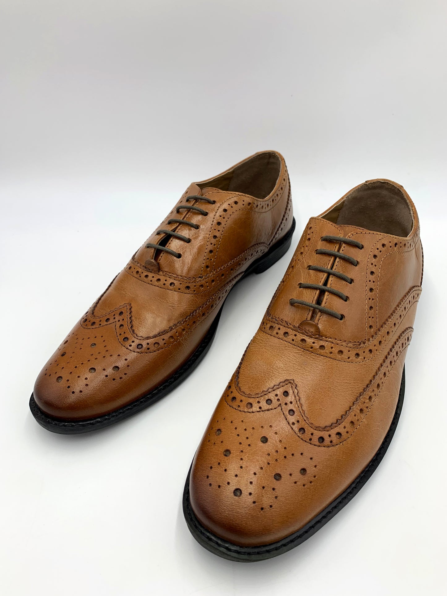 Chaussures larges en cuir Oxford Brouge Tan